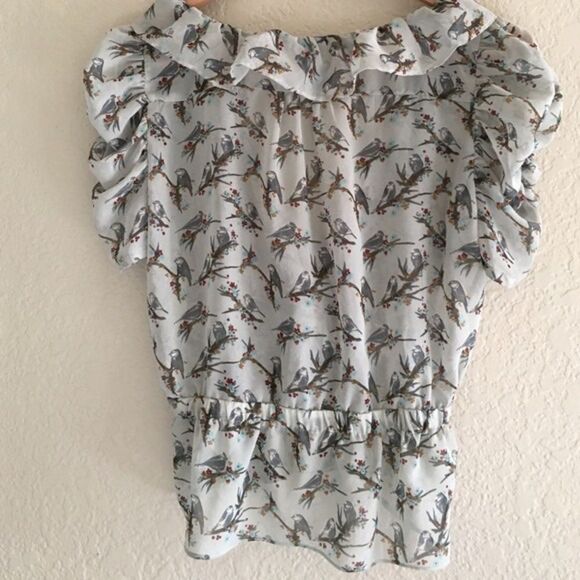 ✨ H&M Bird Print Elastic Waist Ruffled Blouse✨ - Picture 7 of 11